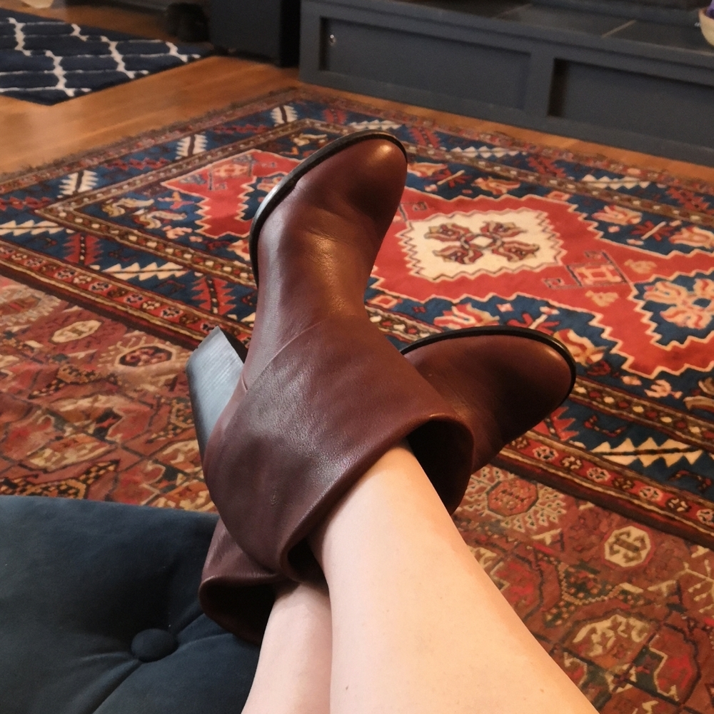 Vince Camuto VP Brass Leather Booties 8.5B